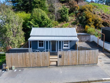 396 Kaikorai Valley Road, Bradford, Dunedin