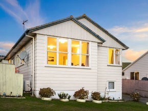 192 Warspite Avenue, Waitangirua, Porirua
