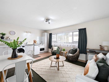 2/52 Russell Terrace, Berhampore, Wellington
