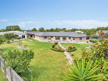 15 Riverside Way, Amberley, Amberley