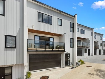 19D Hastings Road, Mairangi Bay, Auckland