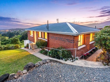 8 Watkin Street, Pine Hill, Dunedin