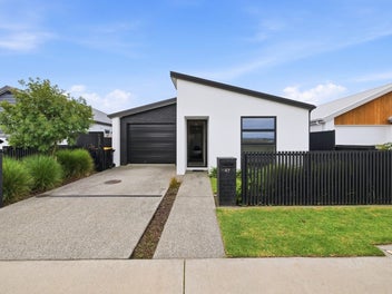 47 Empire Crescent, Papamoa, Papamoa