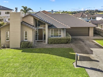 13 Kenley Heights, Flat Bush, Auckland