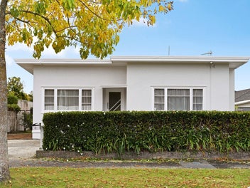 6 Bell Street, Hamilton East, Hamilton