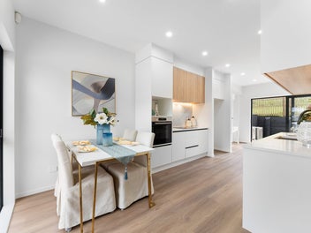 16C Saint Catherine Crescent, West Harbour, Auckland