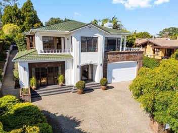 30 Sylvania Crescent, Lynfield, Auckland