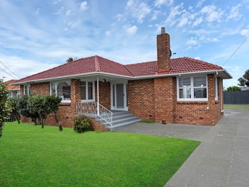 14 Oxford Road, Manurewa, Auckland