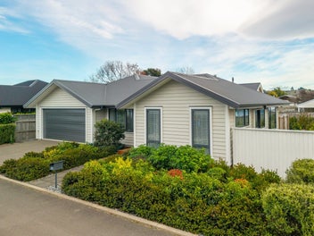 4 Thomas Way, Brightwater, Brightwater