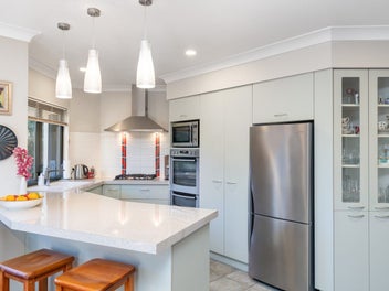 17 Mary Huse Grove, Manor Park, Lower Hutt