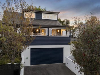 54 Waiohua Road, Greenlane, Auckland