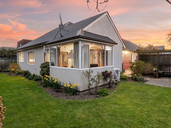 1/102 Apsley Drive, Avonhead, Christchurch
