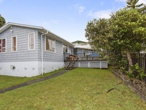 58 Grays Road, Camborne, Porirua