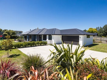 8 Three Kings Court, Outram, Outram