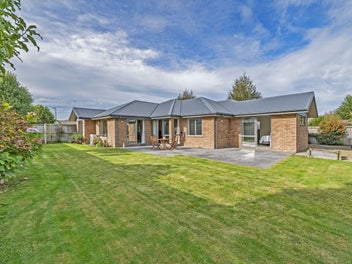 16 Stanwood Grove, Darfield, Darfield