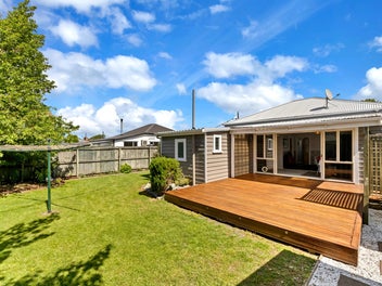 5 Seymour Street, Hornby, Christchurch