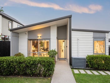 5A Torrington Crescent, Glen Innes, Auckland