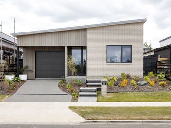 16 Lumino Terrace, Peacocke, Hamilton