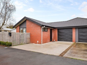 2/3 Helena Road, Hillcrest, Hamilton