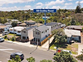 8/59 Godley Road, Green Bay, Auckland
