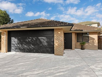 16A Awaroa Road, Sunnyvale, Auckland