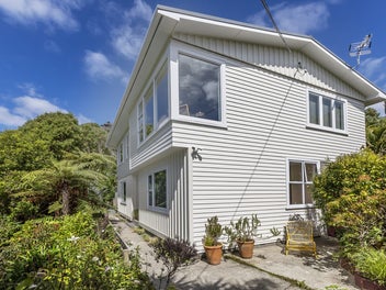 22 St Albans Avenue, Karori, Wellington