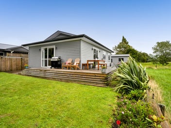 8 Manatu LANE, Inglewood, Inglewood