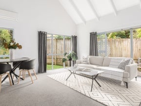 2/54 Hungerford Road, Houghton Bay, Wellington