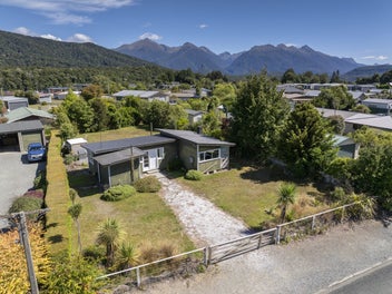 36 HOME ST, Manapouri, Manapouri
