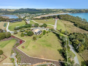 35 Cable Bay Heights Drive, Cable Bay, Cable Bay