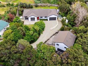 12C Wicklam Lane, Greenhithe, Auckland