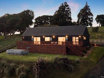 215B Bald Hill Road, Waiuku, Waiuku