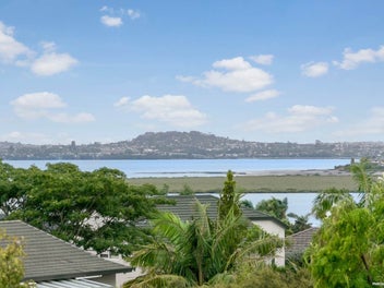 136 Wiseley Road, West Harbour, Auckland