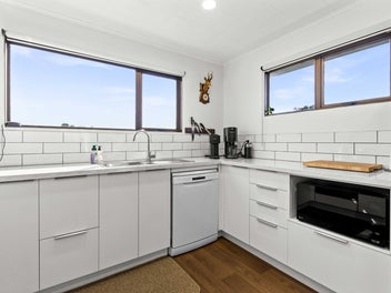 34 Shortland Street, Tamatea, Napier