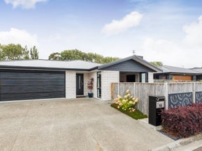 16 Serenity Crescent, Kelvin Grove, Palmerston North