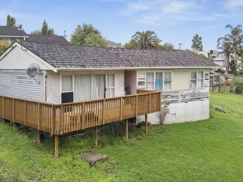 12 Kiernan Place, Kelston, Auckland