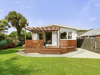 11A Raymond Terrace, Fairfield, Lower Hutt