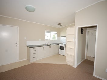 2/68 Olsen Avenue, Hillsborough, Auckland
