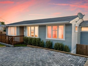 116 Carlisle Road, Browns Bay, Auckland