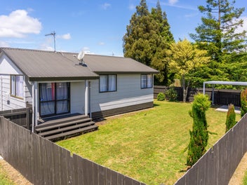 4 Langdon Lane, Melville, Hamilton