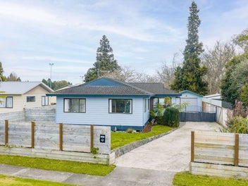 8 Shelley Jane Place, Dinsdale, Hamilton