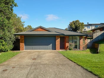 8 Nimstedt Avenue, Oteha, Auckland