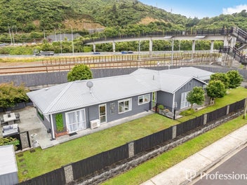10 Cottle Heath Close, Manor Park, Lower Hutt
