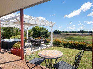 3743 State Highway 50, Maraekakaho