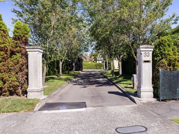 33 Royal Oak Drive, Kelvin Grove, Palmerston North