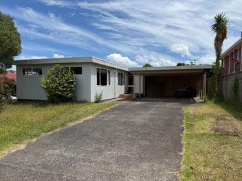 15 Pooley Street, Pakuranga Heights, Auckland