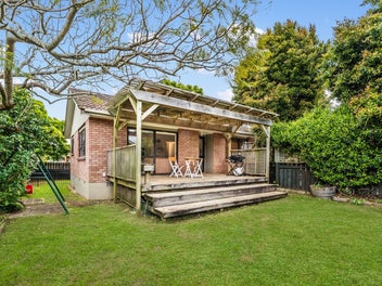 1/2 Mono Place, Mount Wellington, Auckland