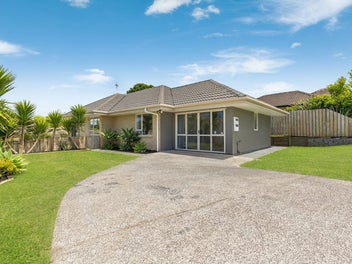 11 Legacy Drive, Henderson, Auckland