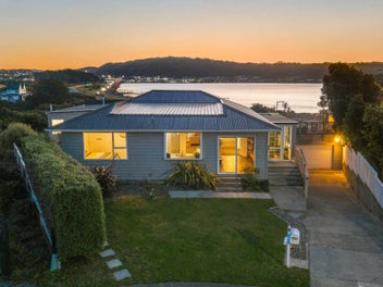 9 Ayr Place, Papakowhai, Porirua