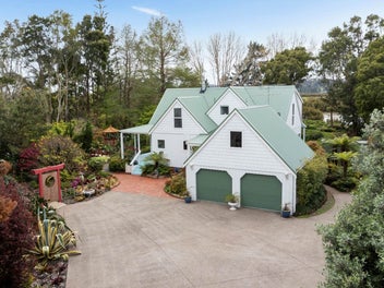 28 Parkhurst Road, Helensville, Helensville